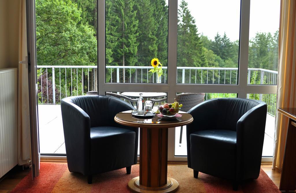 Hotel Landhaus Berghof Wenden  Экстерьер фото